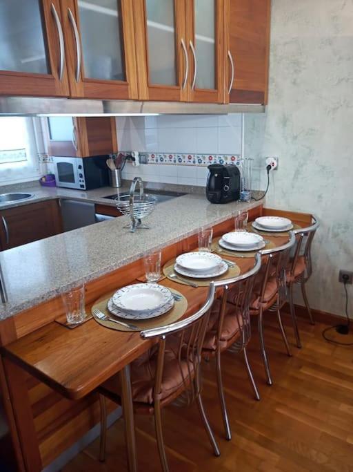 Azalea Residencial Apartment Torrelavega Bagian luar foto