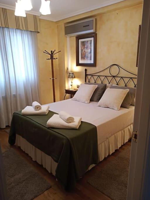 Azalea Residencial Apartment Torrelavega Bagian luar foto