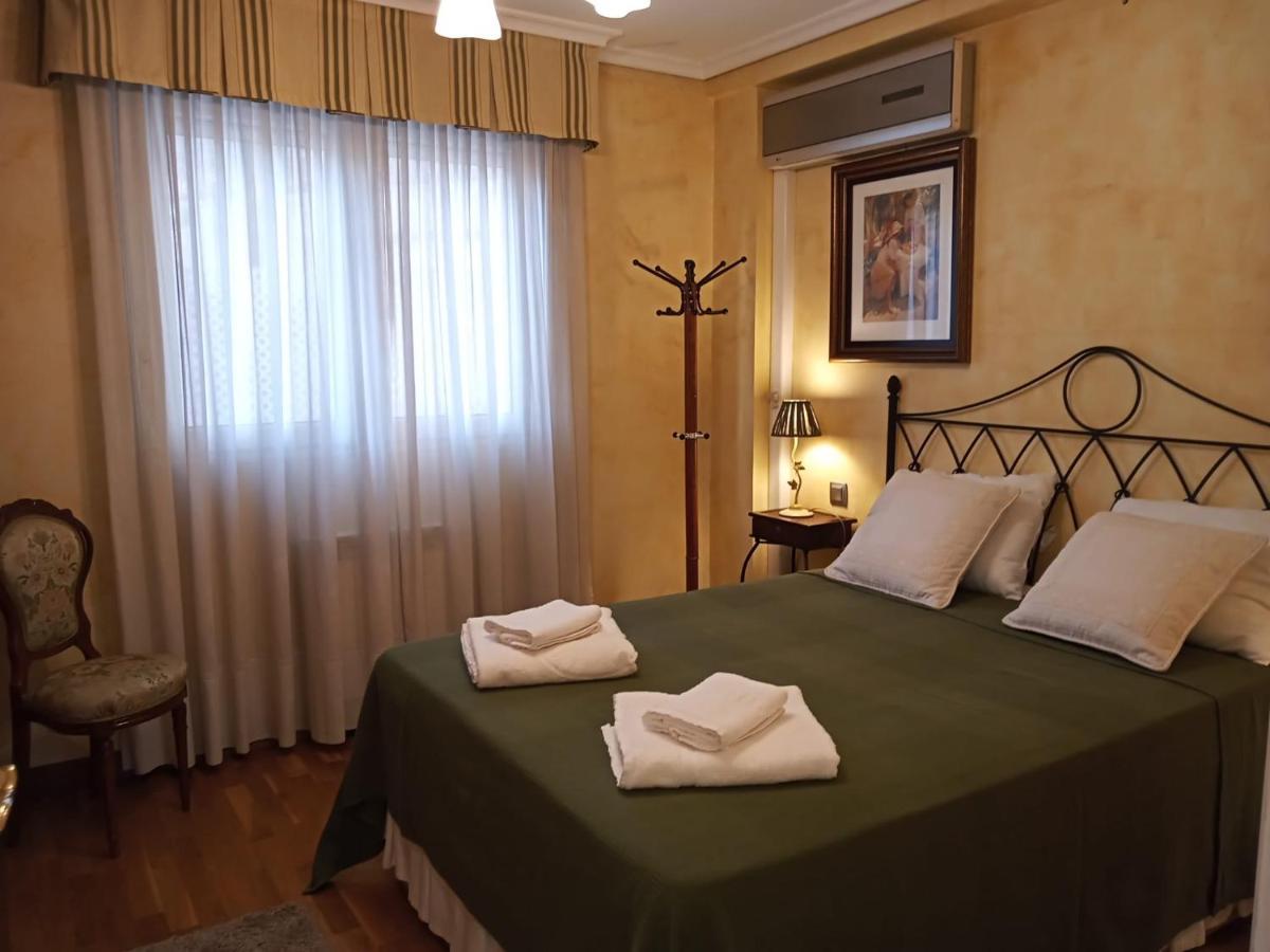 Azalea Residencial Apartment Torrelavega Bagian luar foto
