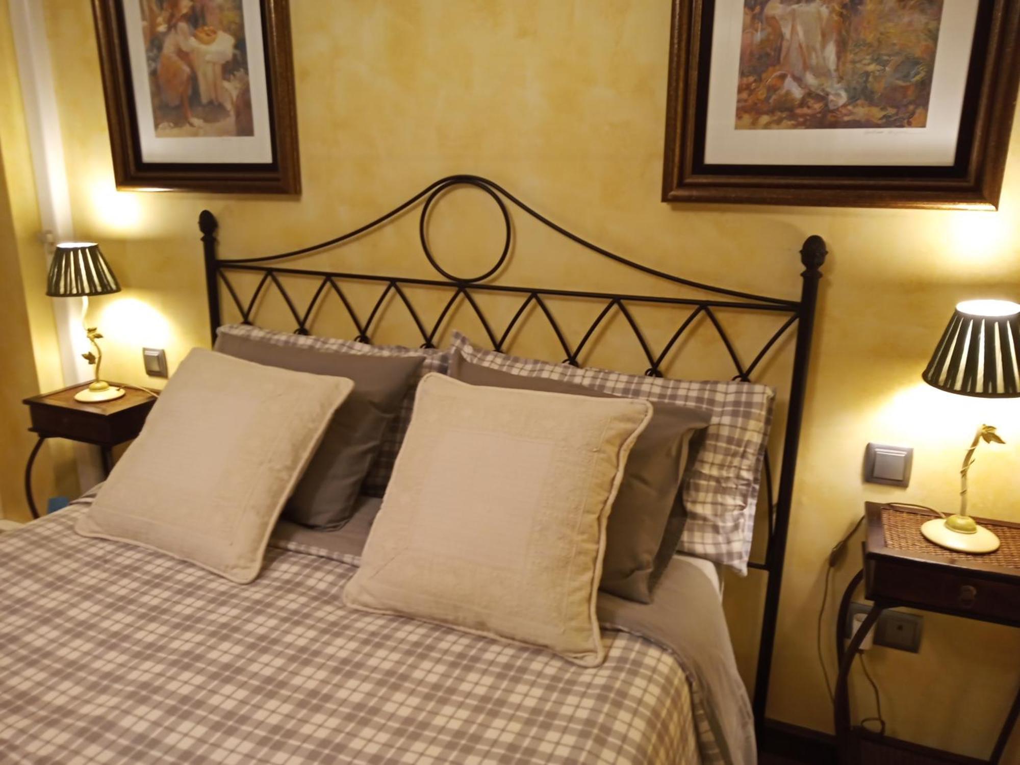 Azalea Residencial Apartment Torrelavega Bagian luar foto