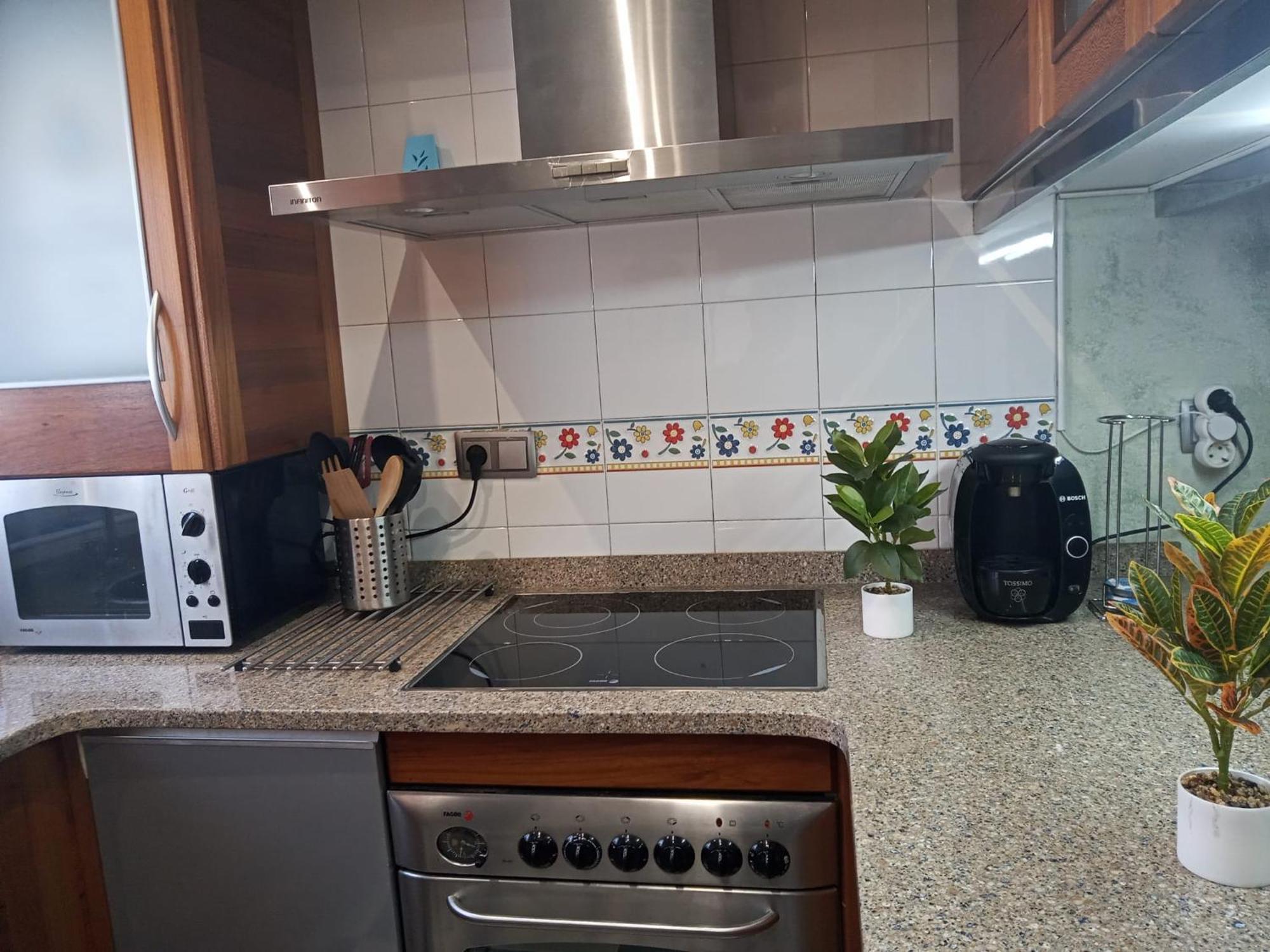 Azalea Residencial Apartment Torrelavega Bagian luar foto
