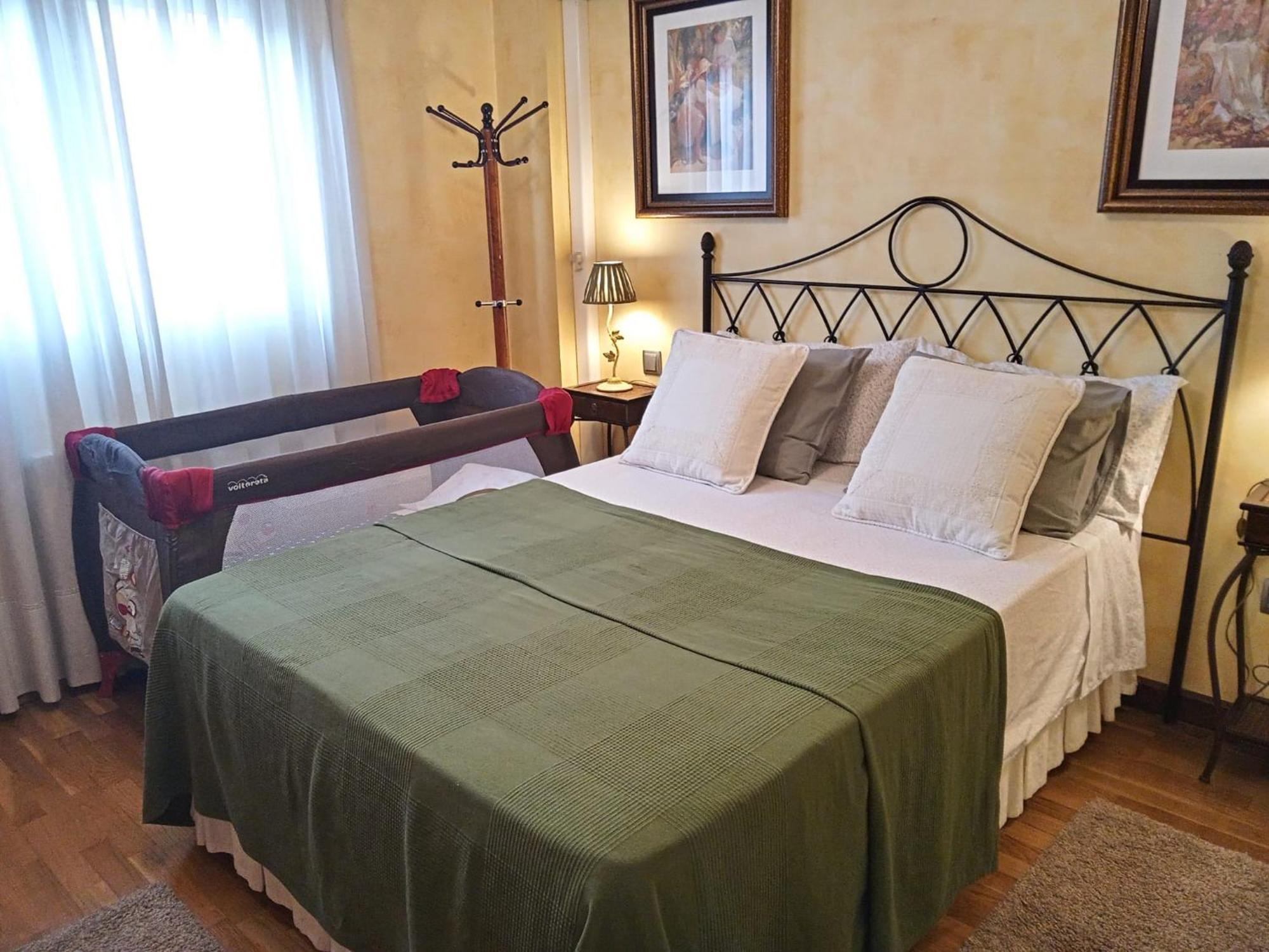 Azalea Residencial Apartment Torrelavega Bagian luar foto